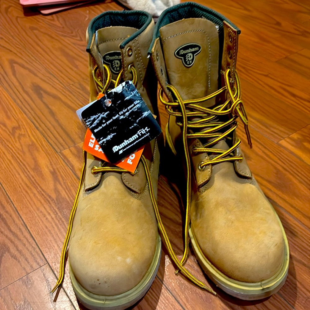 Dunham men’s boots waterproof and work